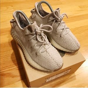 YEEZY Boost 350 V2 Sesame
